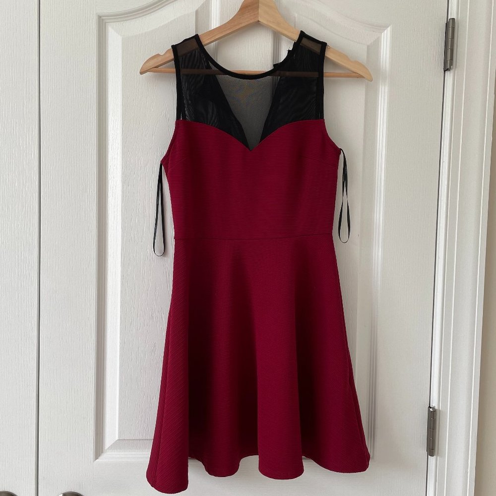 Forever 21 Pink dress mesh necklines size S